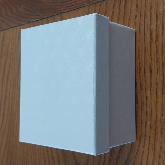 Engraved crystal angel on lighted base - Picture 12 of 13